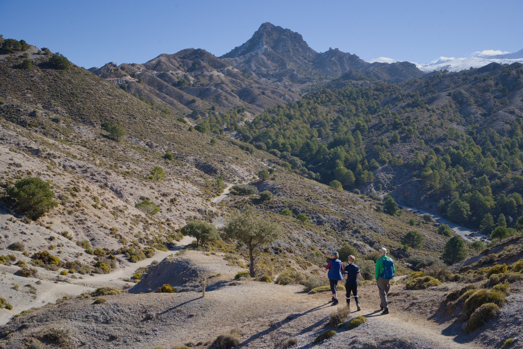 Dropping down into Arenales valley, Trevenque ahead