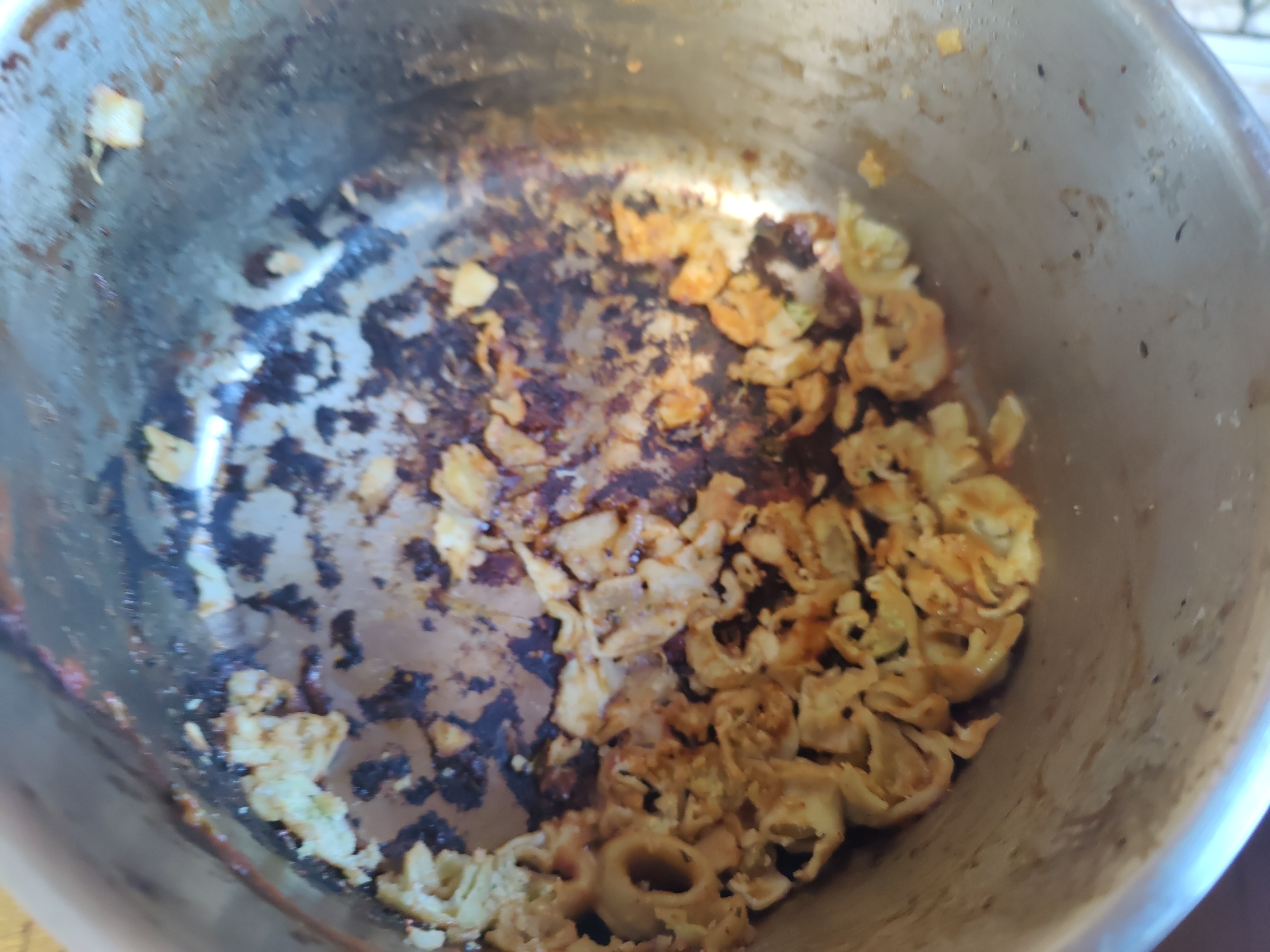 Pappardelle alla Rustica con Cime di Broccolo e Salsa Pomodoro Affumicata